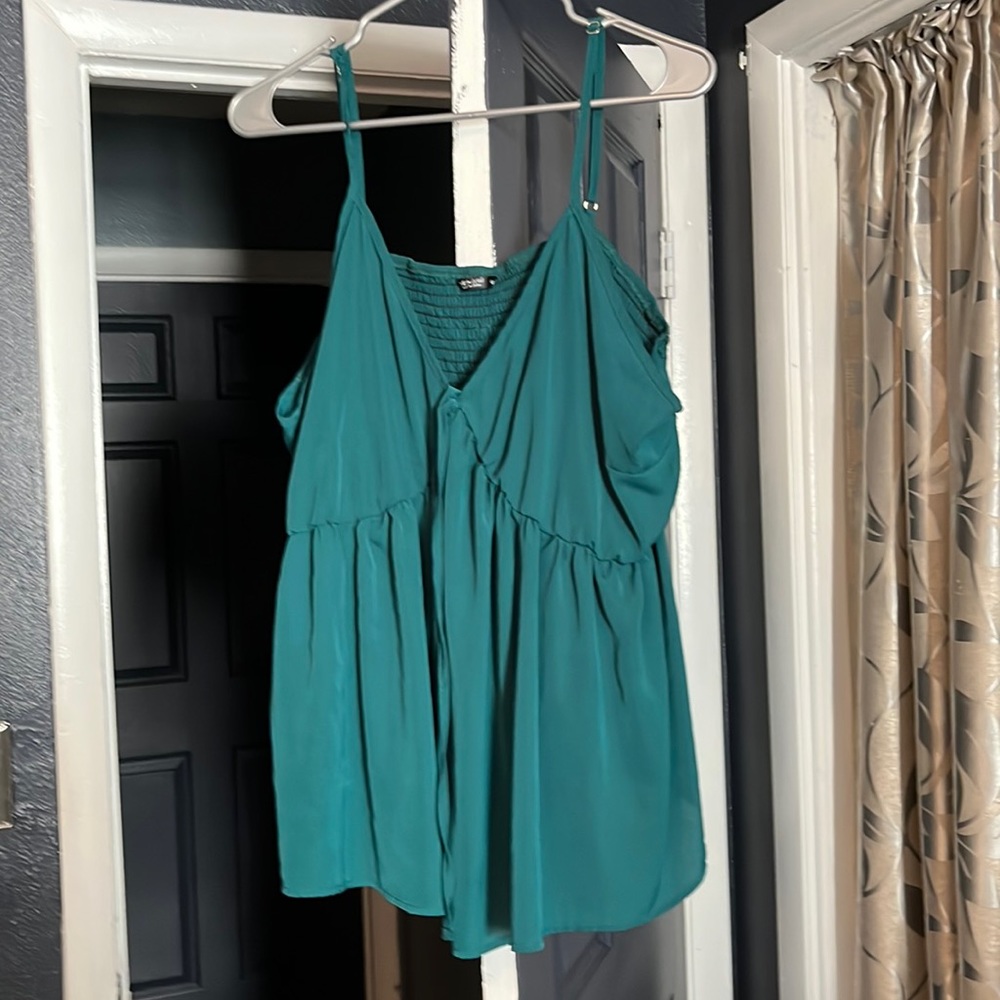 Green strappy tank. 4XL never worn